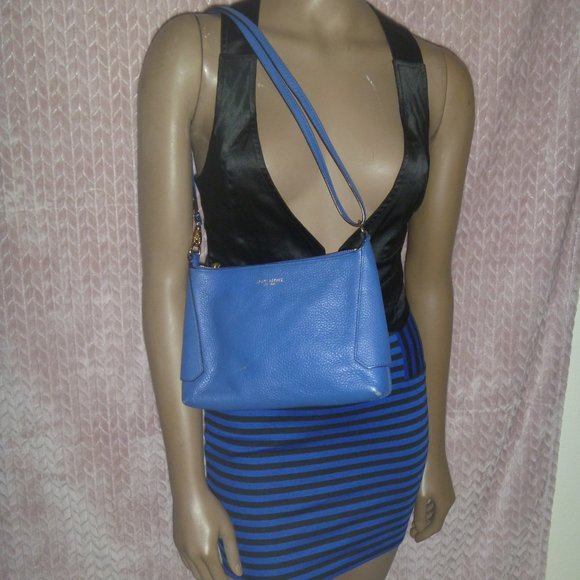HENRI BENDEL COBALT LEATHER CROSSBODY BAG - Picture 5 of 13